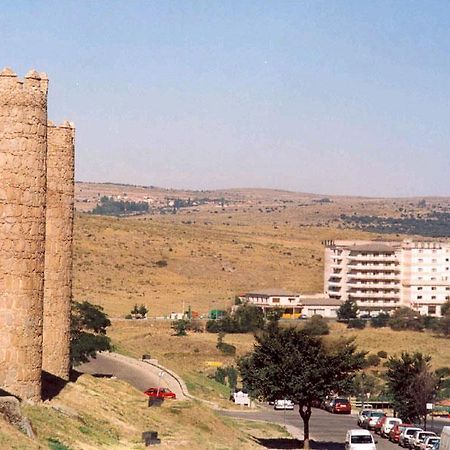 Hotel Sercotel Cuatro Postes Ávila Exterior foto