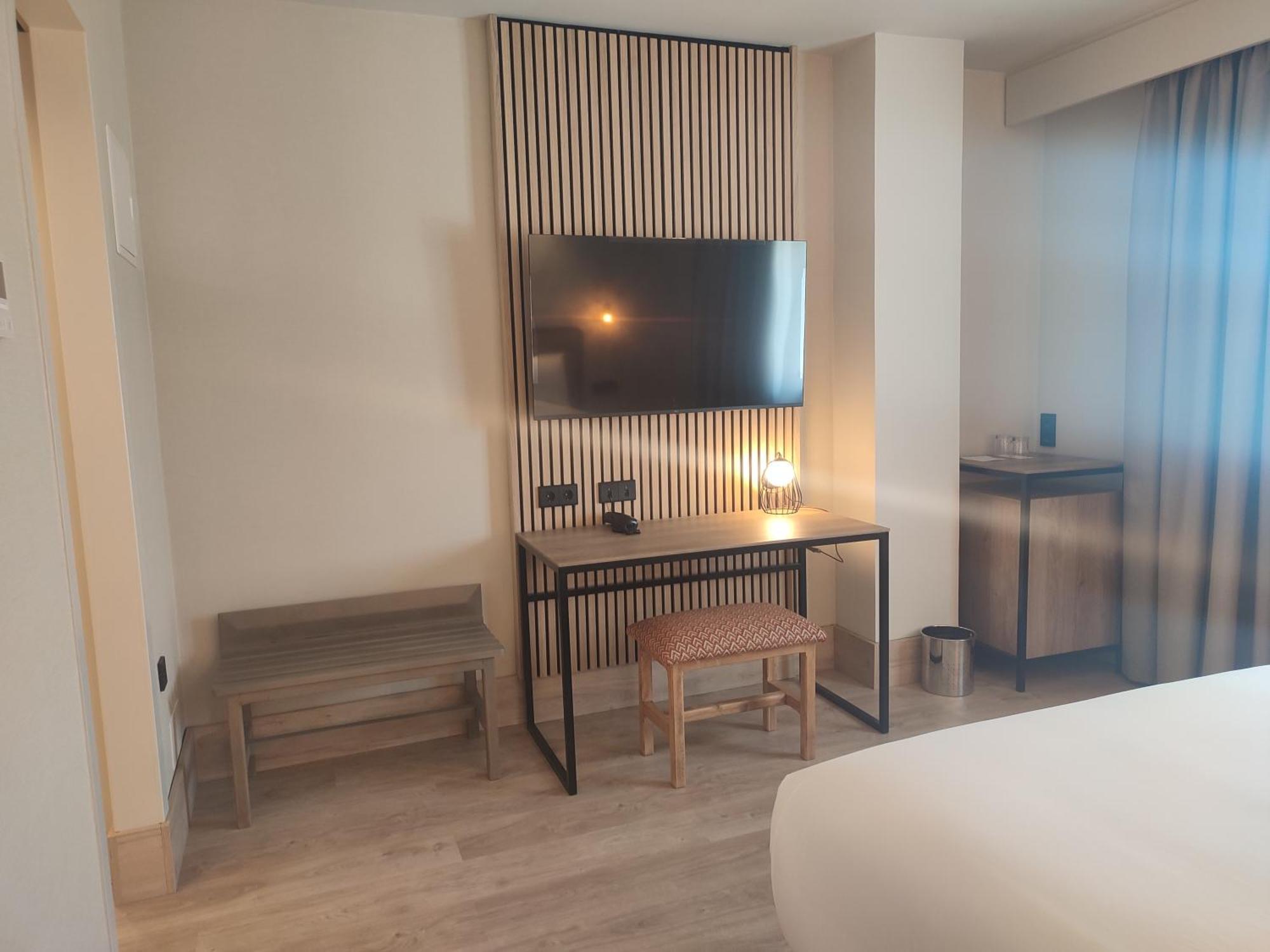Hotel Sercotel Cuatro Postes Ávila Exterior foto